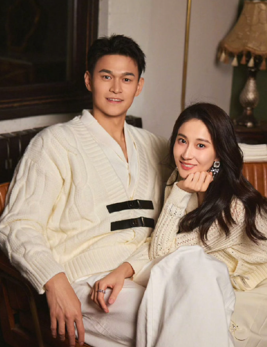 差点以为孙杨被定住了！妻子的浪漫旅行官宣啦，孙杨张豆豆官宣视频好美味吧，一旦代入