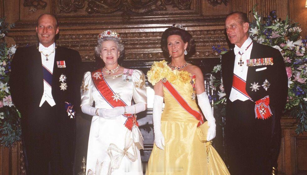 英国王室今天是挪威的哈拉尔五世国王继承王位3️⃣5️⃣周年🇳🇴