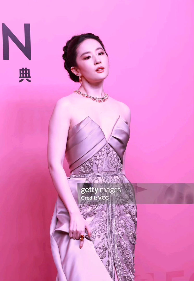 刘亦菲vogue红毯G社生图，这是回到20岁吧？