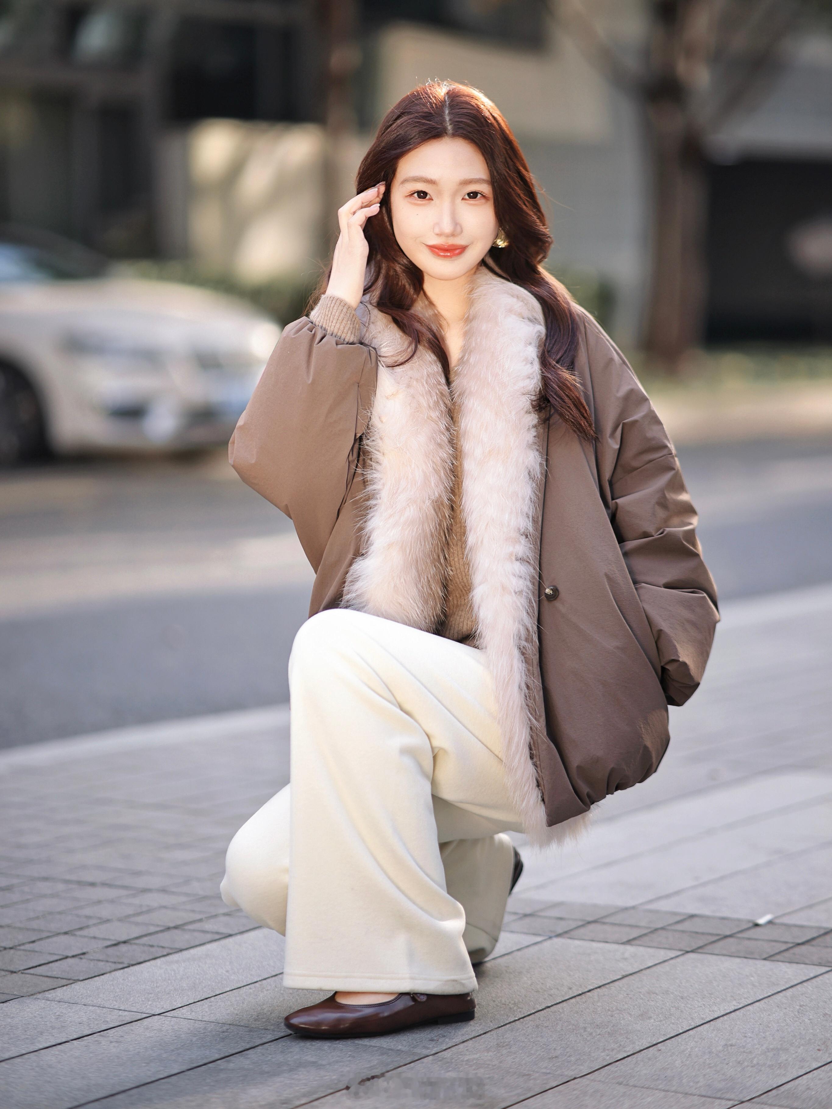 90白鹅+进口稀有芬兰彩狐毛领保暖加加倍这下好了连围巾钱都省了哈哈哈还是可拆