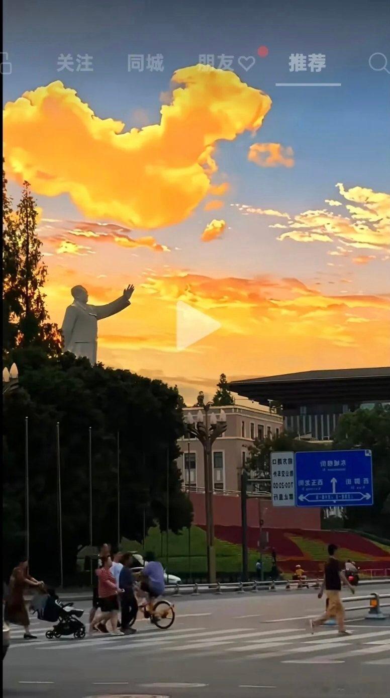 【五十年的历史回响证明，他！没有错！】     五十年过去了，这个数字让我有一些恍惚，虽然在我入学的