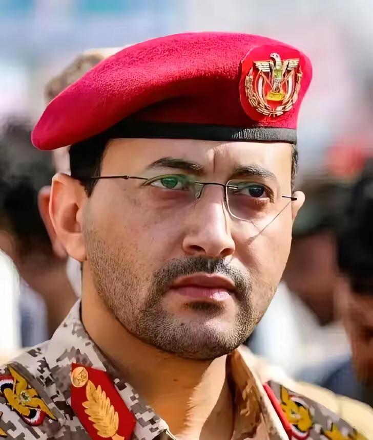 胡塞武装那个发言人，叶海亚，前阵子满世界都说他已经被炸没了。这大哥3月28号