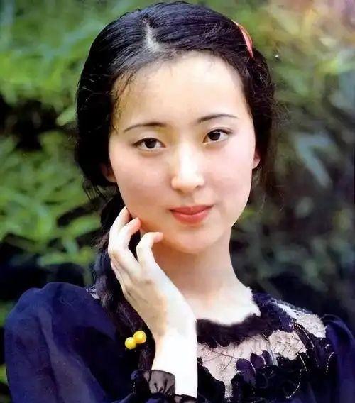 林芳兵没能演成林黛玉，恰恰是导演王扶林最“正确”的决定。1987年《红楼梦》选