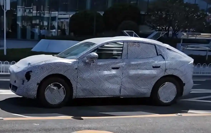 高性价比SUV来了，小鹏MONAD02无伪装谍照今年就会推出小鹏MONAD