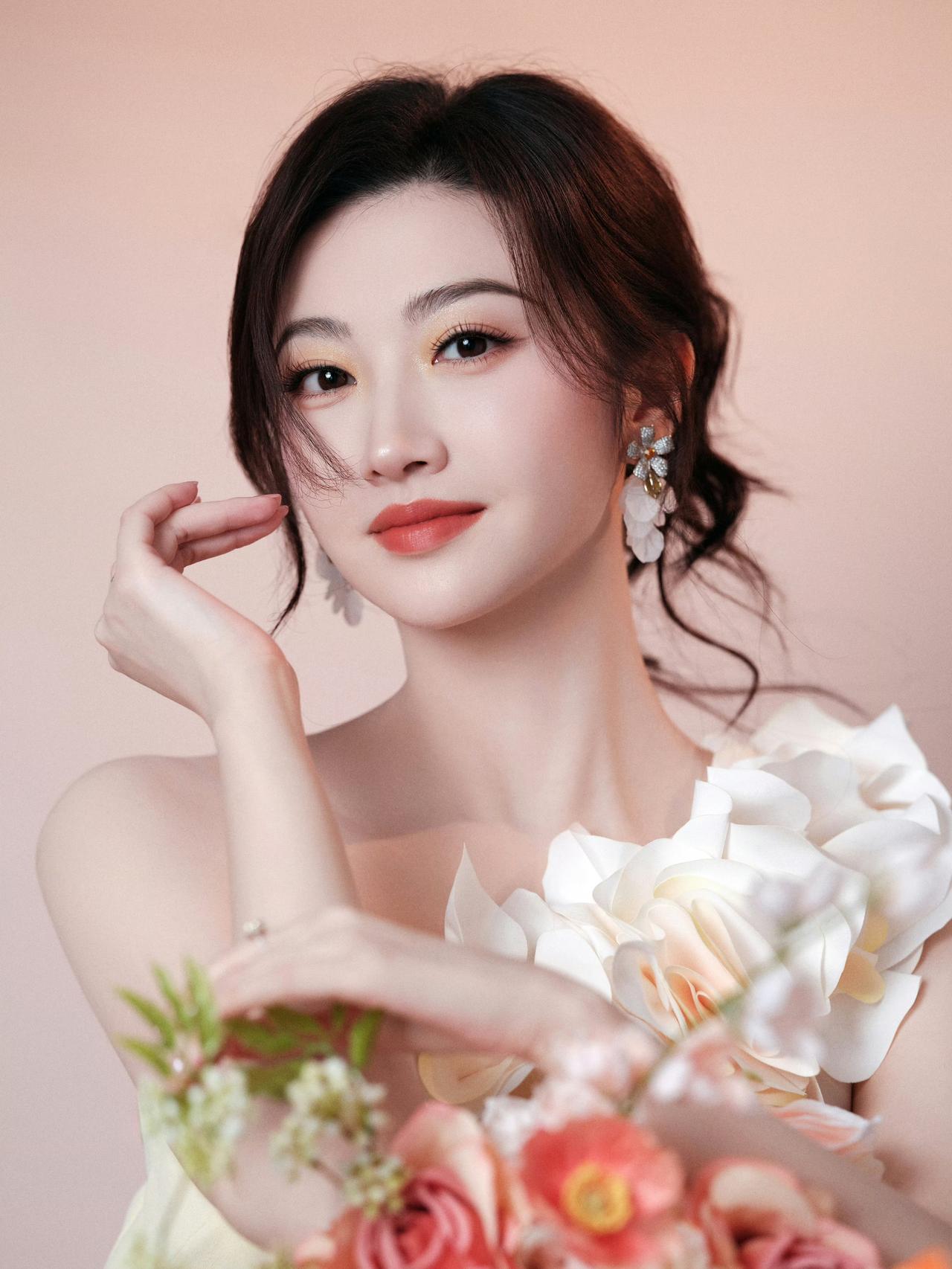 景甜——浪漫降至，万物生香景甜美不美美丽标准大讨论