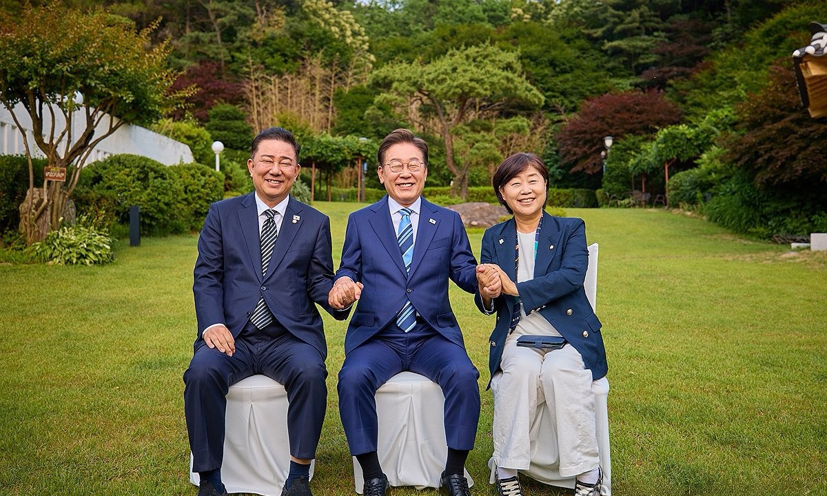 民主党新党鞭要揭晓了天啊，民主党新党鞭这位置，简直就是烫