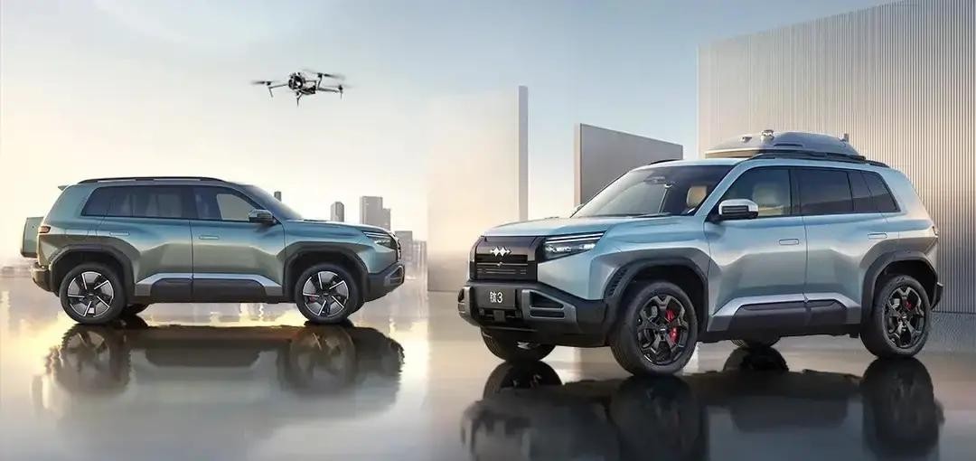 比亚迪研发岗悄悄涨薪，产线兄弟却连口汤都没喝到。网上说部分高级工程师...