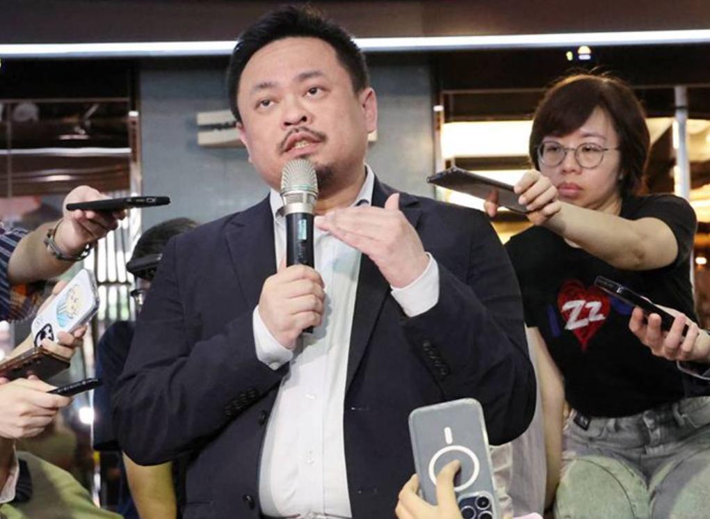 台当局高官要来南京开会，但必须得守中国大陆的规矩。几周后，台当局劳动部门负责人洪