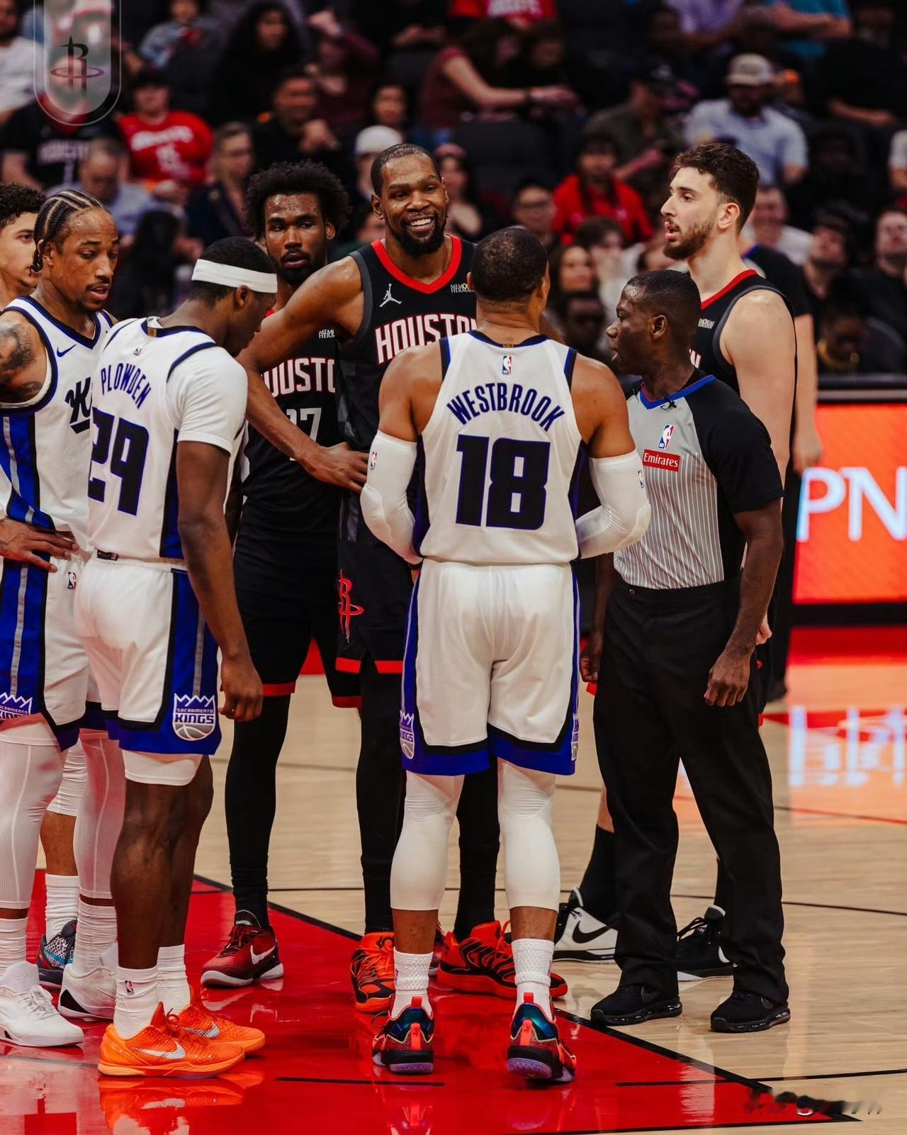 都很好！威少谈昔日好兄弟杜兰特：“我们都很好。”“他很好。”“我现在