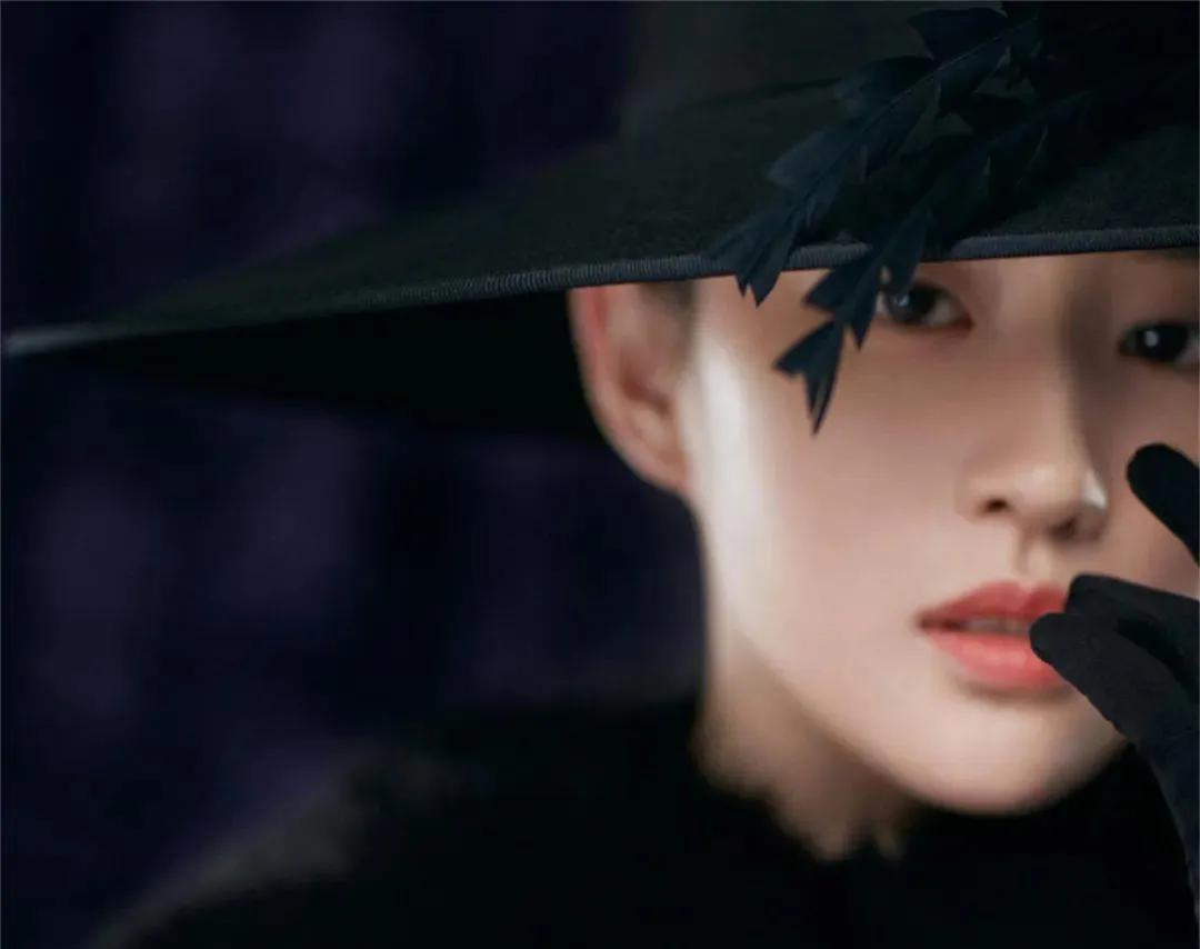 刘亦菲的《一曲三笙》真要爆了！当年因合作女星出事被雪藏7年，本来都要凉透了。结
