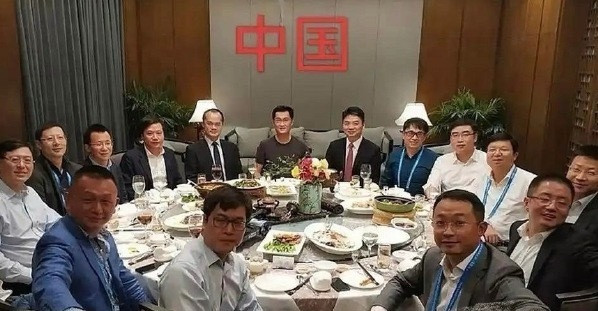 美国的一顿饭和中国的一顿饭​​​