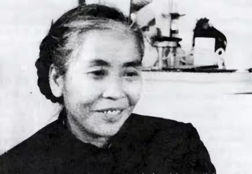 江西少年因太像毛主席惊动北京，棉袍红线牵出两位母亲，真相成谜这位老人叫贺子
