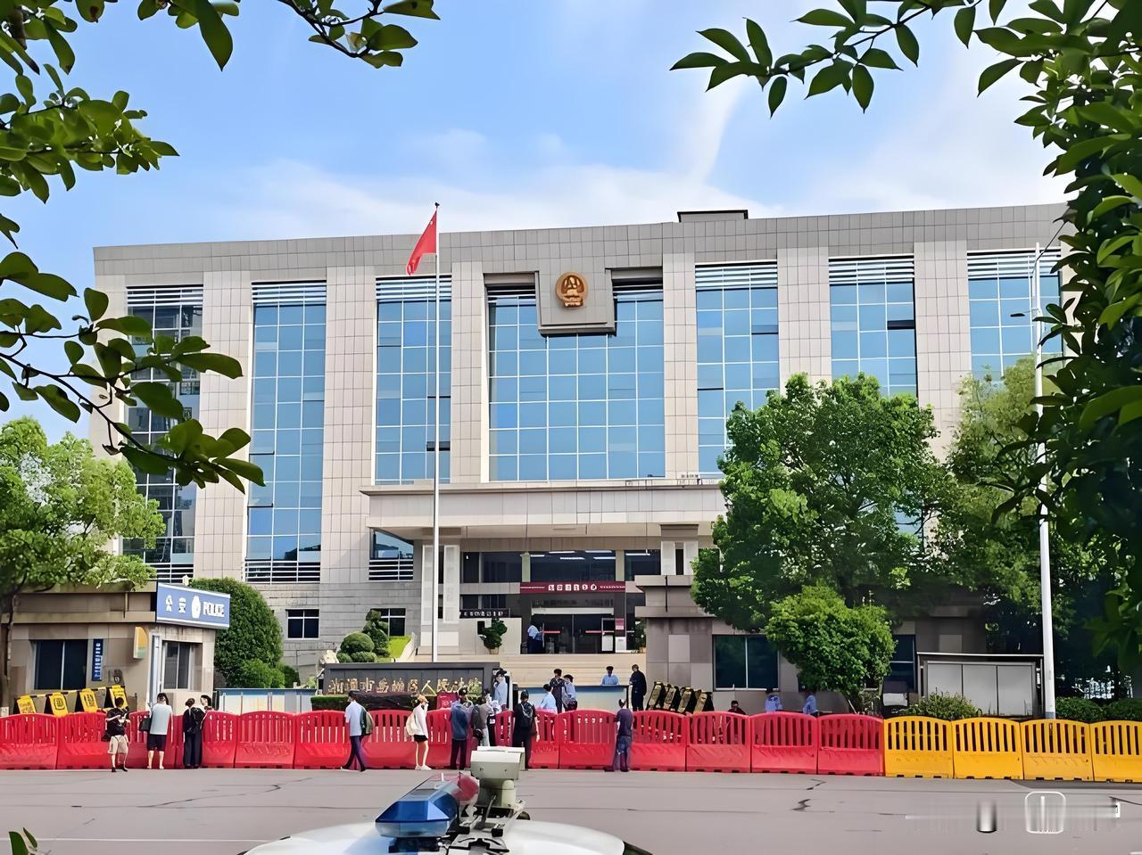 唐时达丢失工作：背后的关键细节许多人心中存疑，唐时达为何会失去国企工作？他又