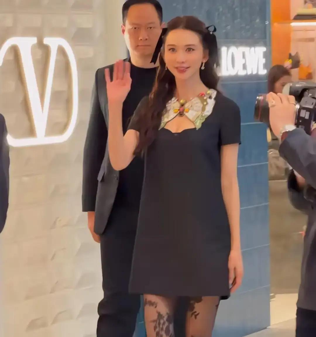 49岁林志玲婚后形象“崩塌”，我却要鼓掌。那不是崩塌，是进化。她亲手