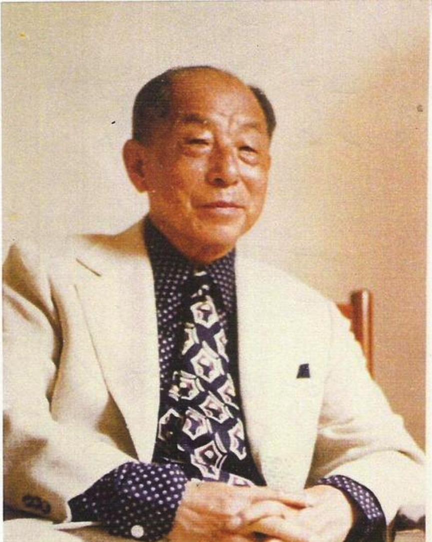 1962年，台北阳明山一场送别酒，让在场的人都没想到，张学良会把一只厚牛皮信封递
