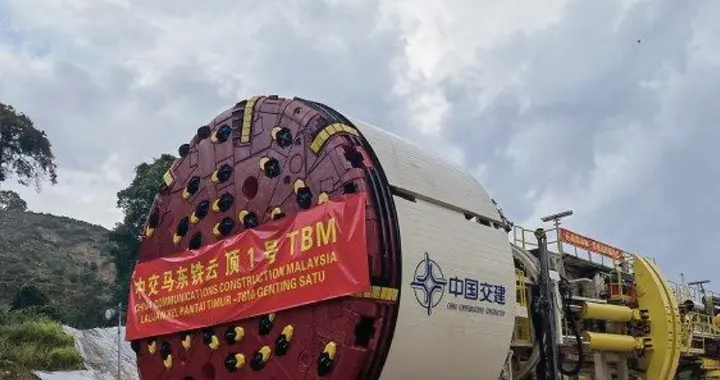 印媒担忧: 中国这项出口新规, 捏住了印度高铁的“七寸”