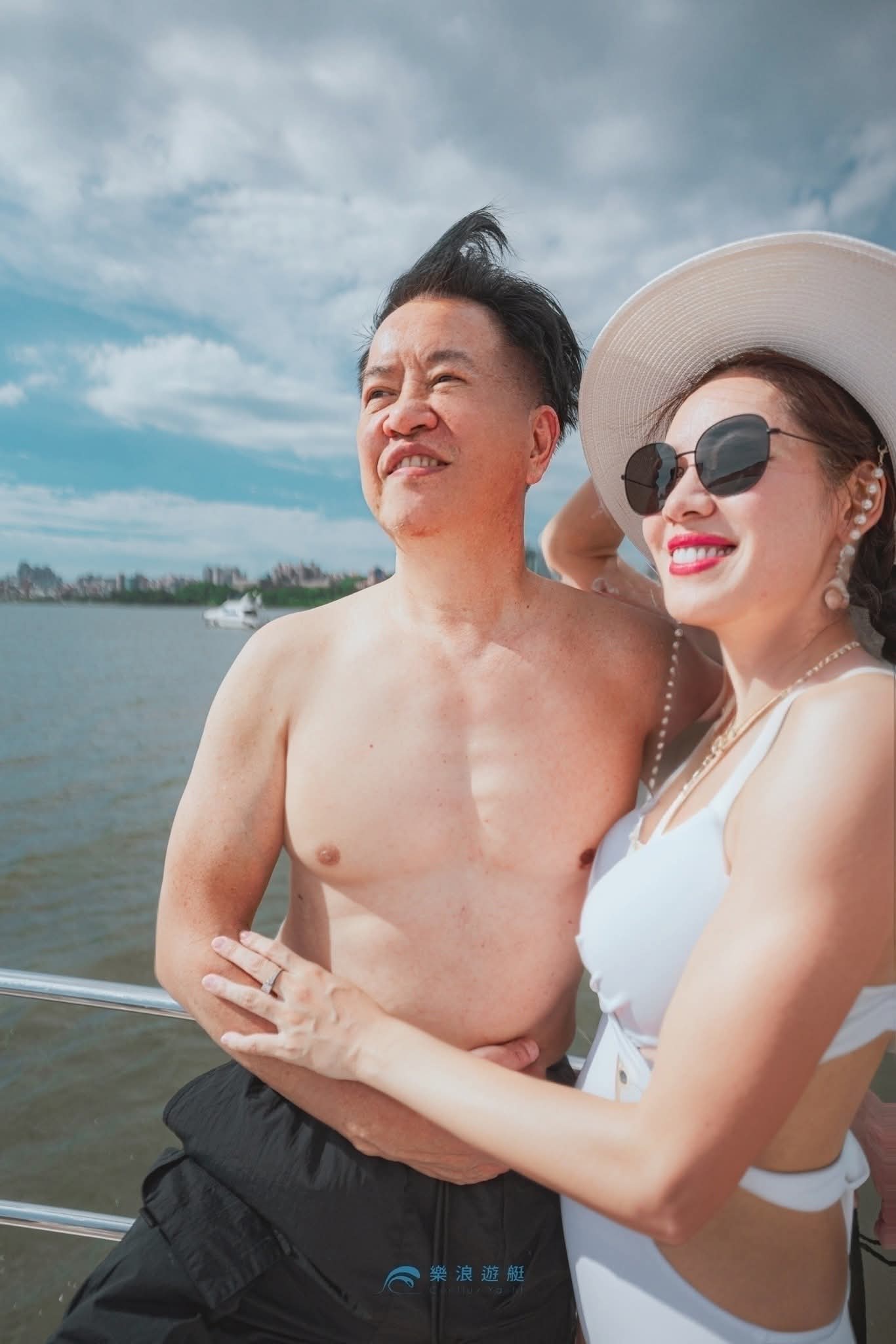 湾湾名模刘伊心和富豪老公。