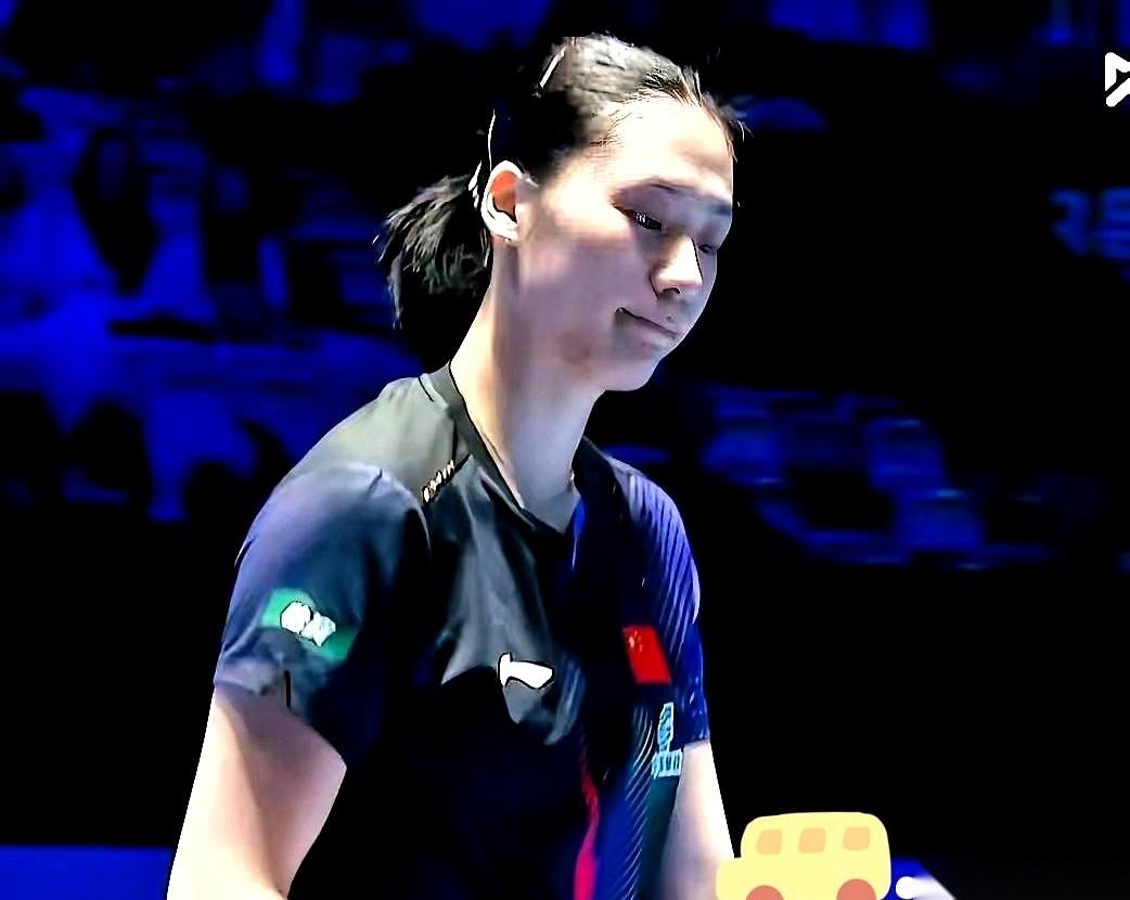 “我没急躁。”就这四个字，隔着屏幕都想冲进去摇醒她。你看看场边任浩那张脸，黑