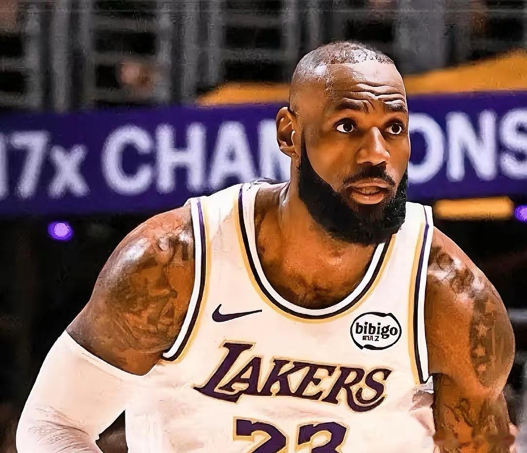 詹姆斯圣诞大战三分王詹姆斯又创纪录，不过这次记录不太光彩！今日圣诞大战，湖人以9