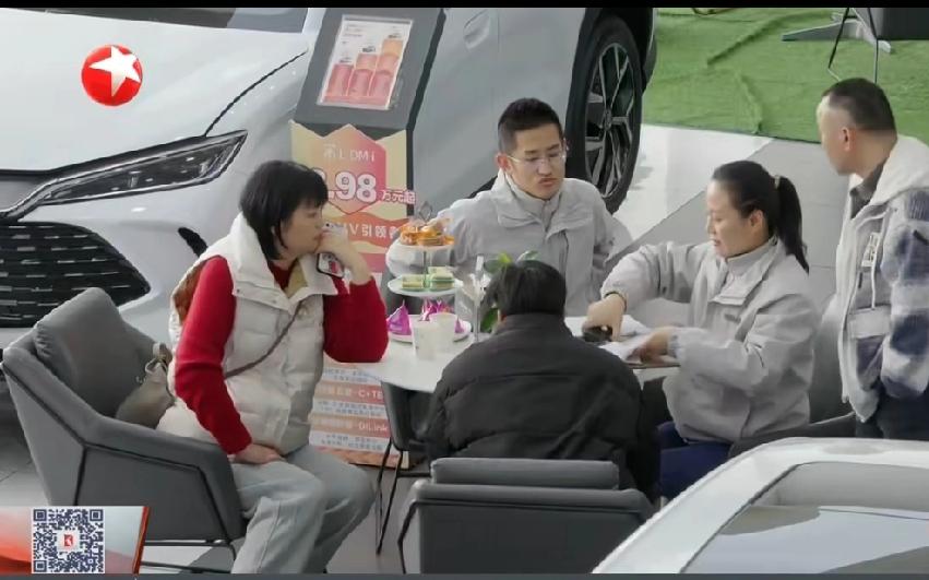 我开了二十年燃油车，先是东风标致，后面一辆是途观，去年刚卖掉，原本打算继续买油车