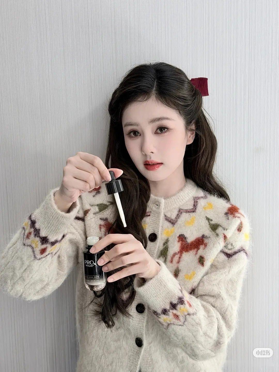 白鹿这几张是不是p的有点过头了,都快认不出来她了,还是说妆容的问题啊