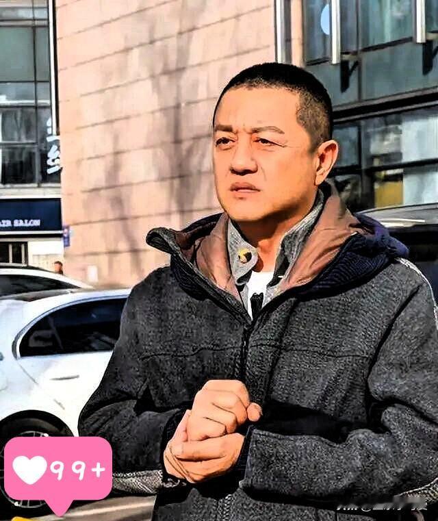 关于李亚鹏，我发现他身上有个很有意思的点，准得离谱！但凡跟他走得近的人，都会被他