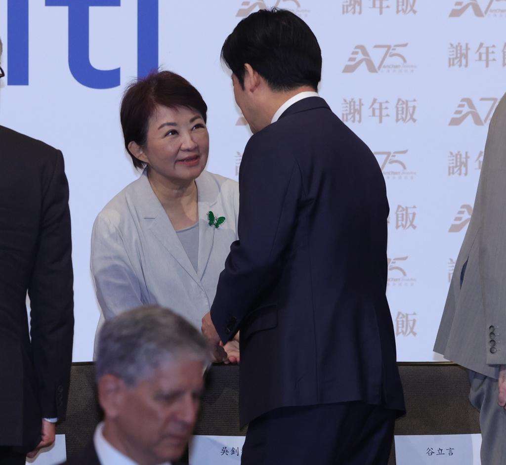 卢秀燕抛防务特别预算至少8000亿媒体人声称垫高了她的政治格局台中市长卢秀燕