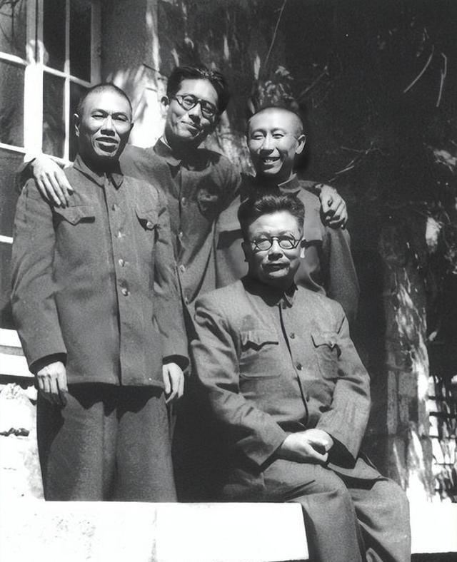 开国上将中，有没有具备指挥五十万大军作战能力的帅才？第一上将萧克、常胜将军韩先楚