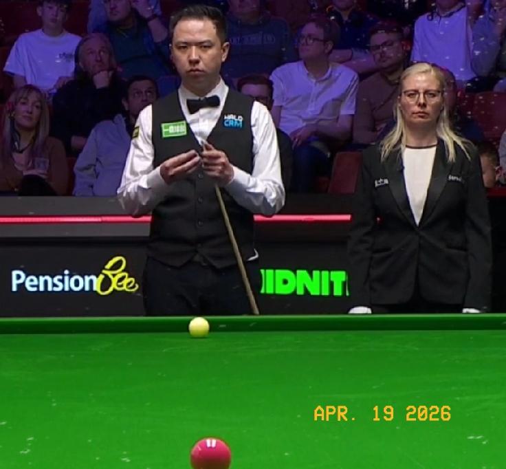 57-43，肖国栋领先14分，两人围饶最后2个彩球斗智斗勇，耗费长时间，最后还是