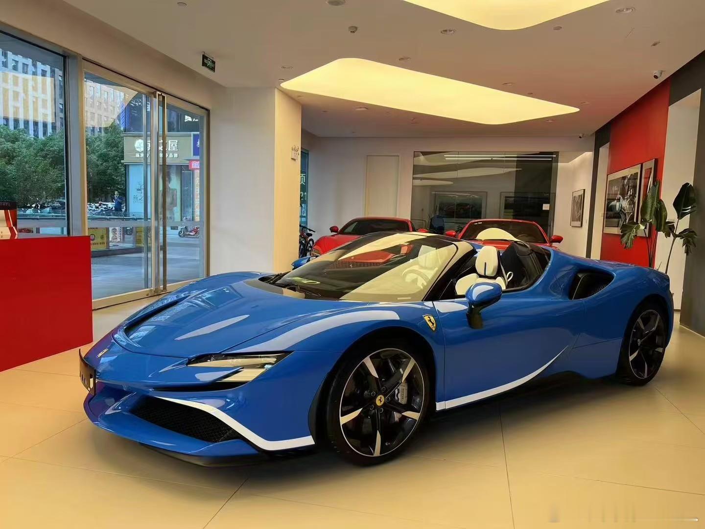 诚寻准新法拉利SF90SpiderTailorMade，挚爱经典红。千匹混