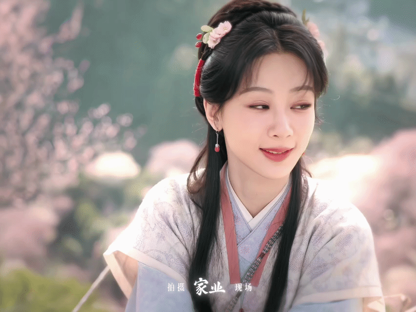 杨紫不再依赖夏雪算长大吗被杨紫的养成系质感狠狠打动，不知不觉看过她所有荧幕作品