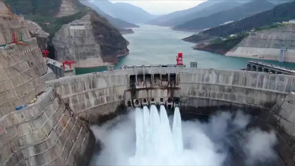 庆祝《中国超级工程》——雅江大（米林）水电站开工，大约二十年前就研究过这个水电站