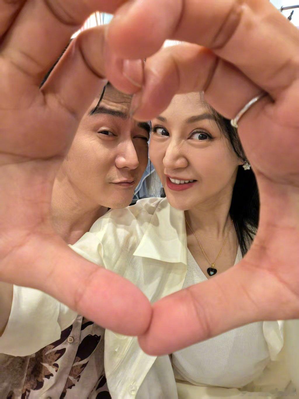 陆毅自制手串给鲍蕾当生日礼物爸爸当家看爸爸当家被陆毅和鲍蕾的相处打动，生日不只