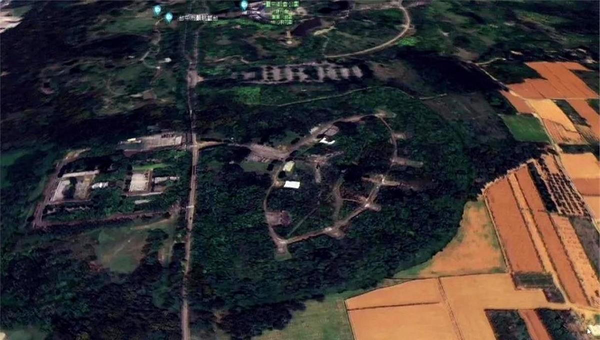 台湾自研“天弓”防空导弹部署细节公开后，才明白台湾防空网看似密不透风，实则全