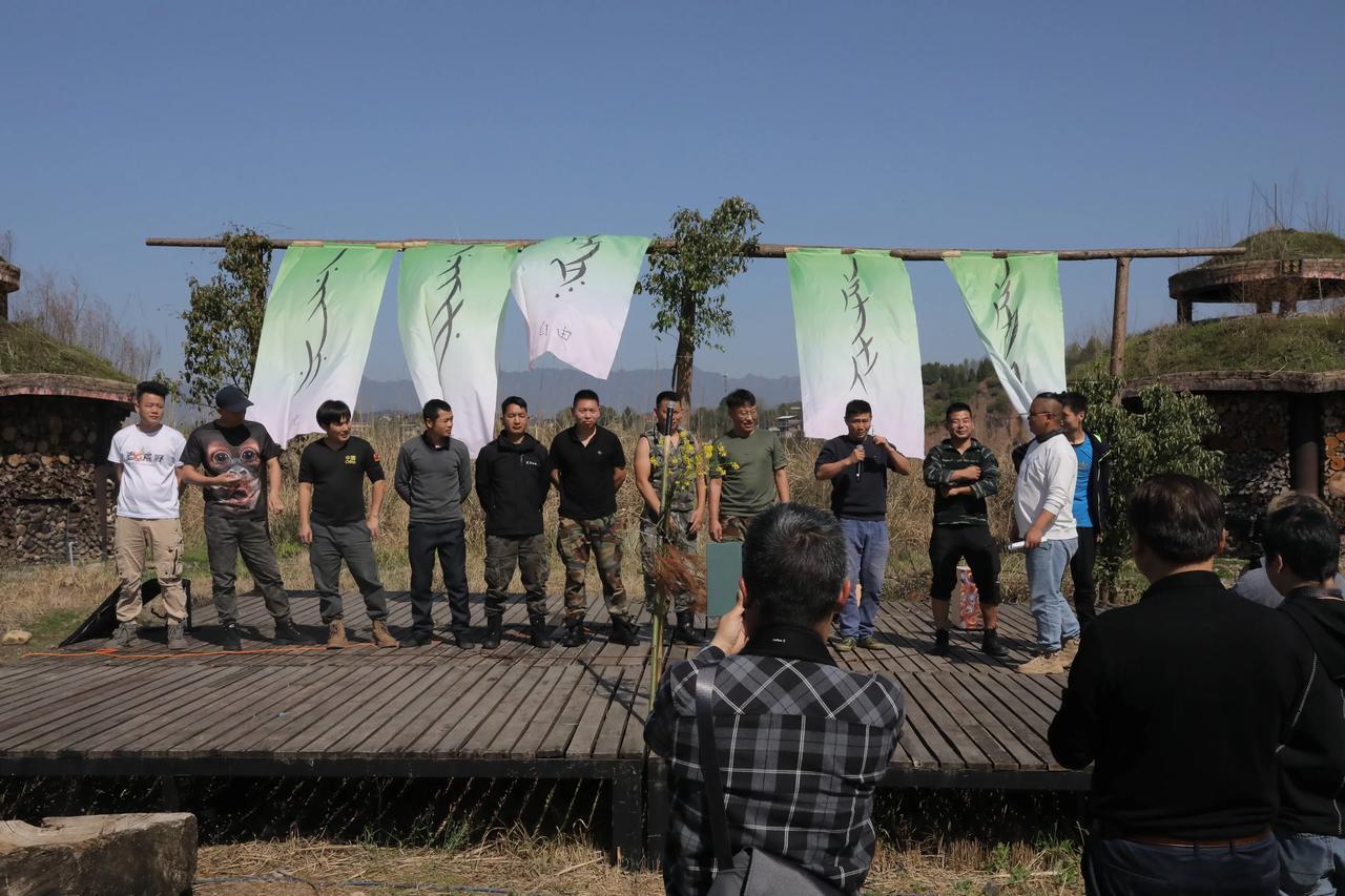 贵州榕江“荒野求生赛”被叫停，调查还在进行中贵州榕江县那个“荒野求生赛”被