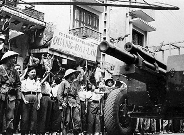 陈赓为什么会早逝？越南将领透露原因：他从朝鲜归来时，脸部伤口竟无暇治疗1956