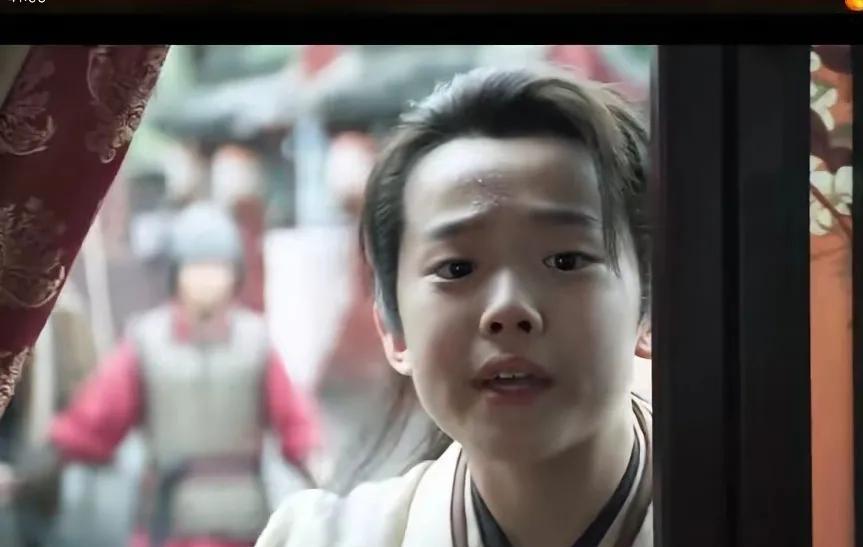 《藏海传》看的人挺迷糊的，不明白编剧为什么这么安排：疑点一，男主父亲明知道地下