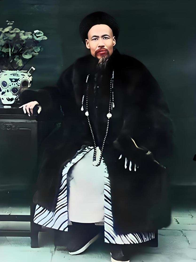 光绪四年，曾纪泽接替郭嵩焘担任出使英、法大臣，接到旨意的那一刻，曾纪泽的内心是忐