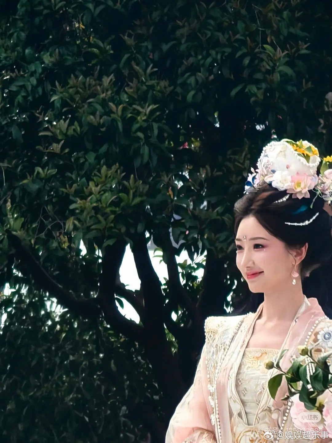 毛晓彤还是这个状态好，求求千万别乱动了！