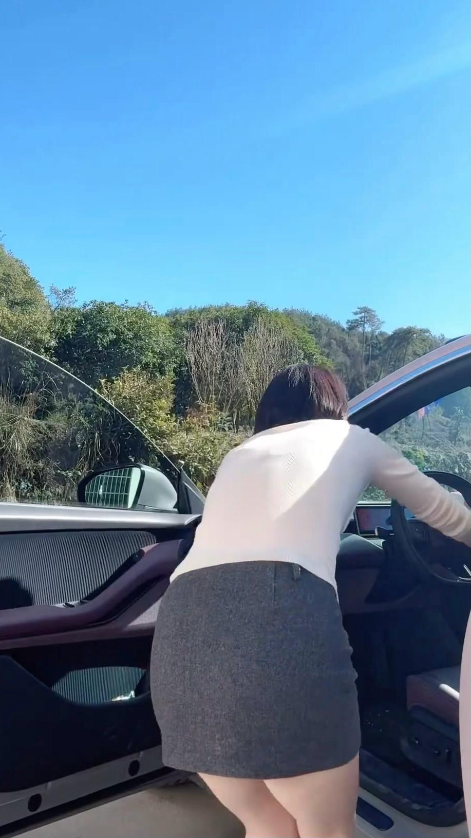 男人发泄和解压的方式有很多，比如说我吧，每当感到焦虑和无助的时候，就去故意找媳妇