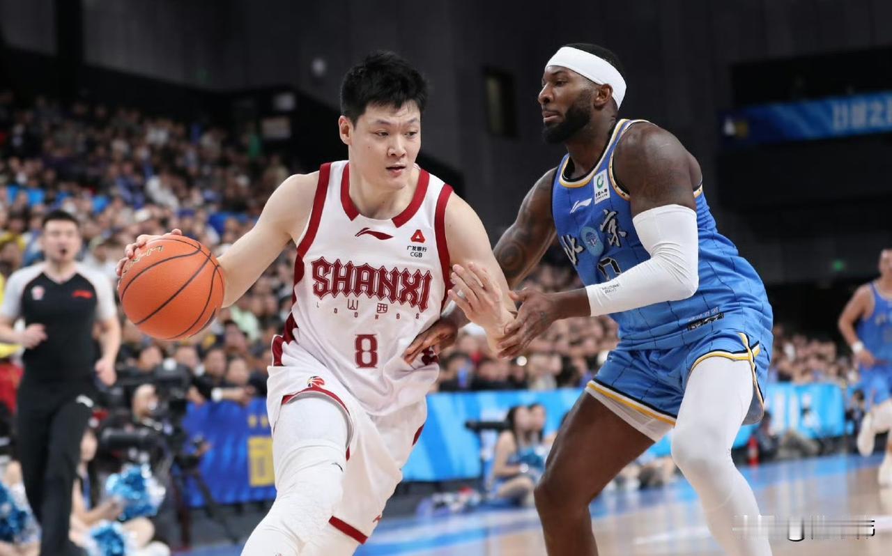 赢球关键！迪亚洛谈张宁：“张宁是今晚赢球的关键。”“他在最后时刻挺身而出