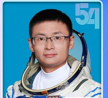五四青年节，中国最牛的9位年轻代表闪亮登场啦！官媒直接点名点赞：中国年轻人，用拼