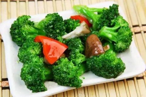 西兰花这样吃, 竟然最健康! 学会了, 做给家人吃!