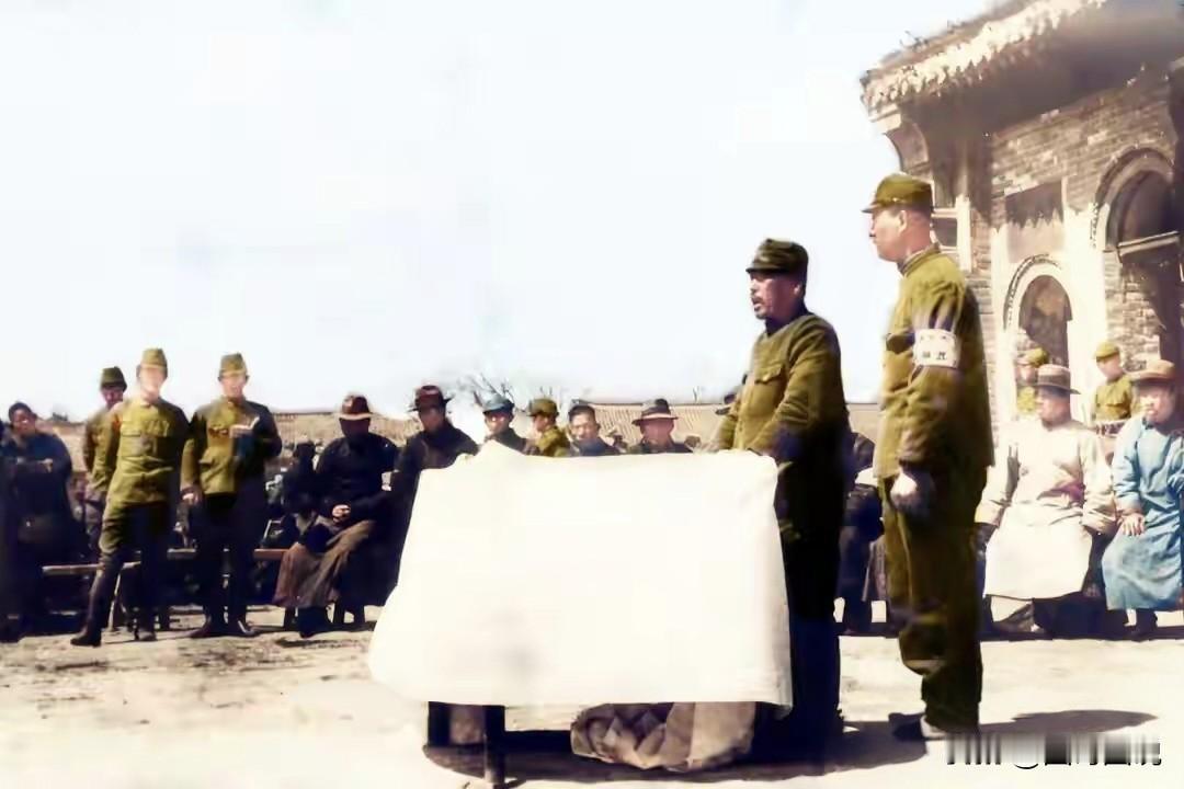 日军占领封丘后，汉奸们迅速展示出他们的丑恶嘴脸和群魔乱舞，他们为了迎合日本主子，