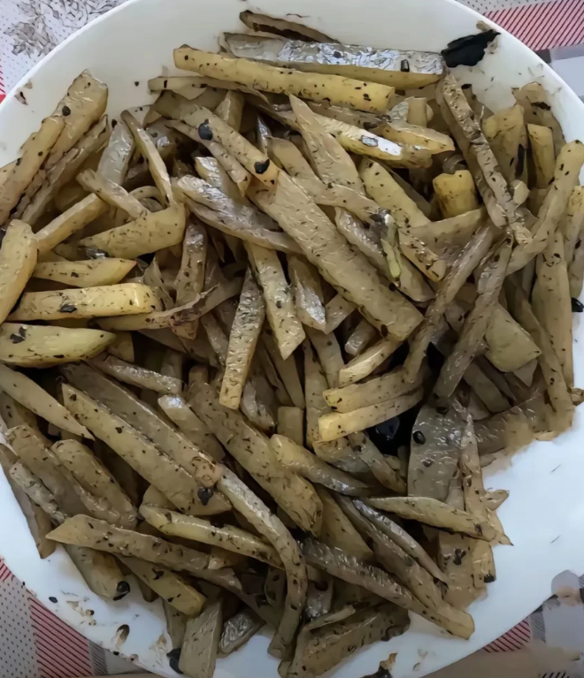 今天晚上就靠这菜，下了三碗米饭🍚。