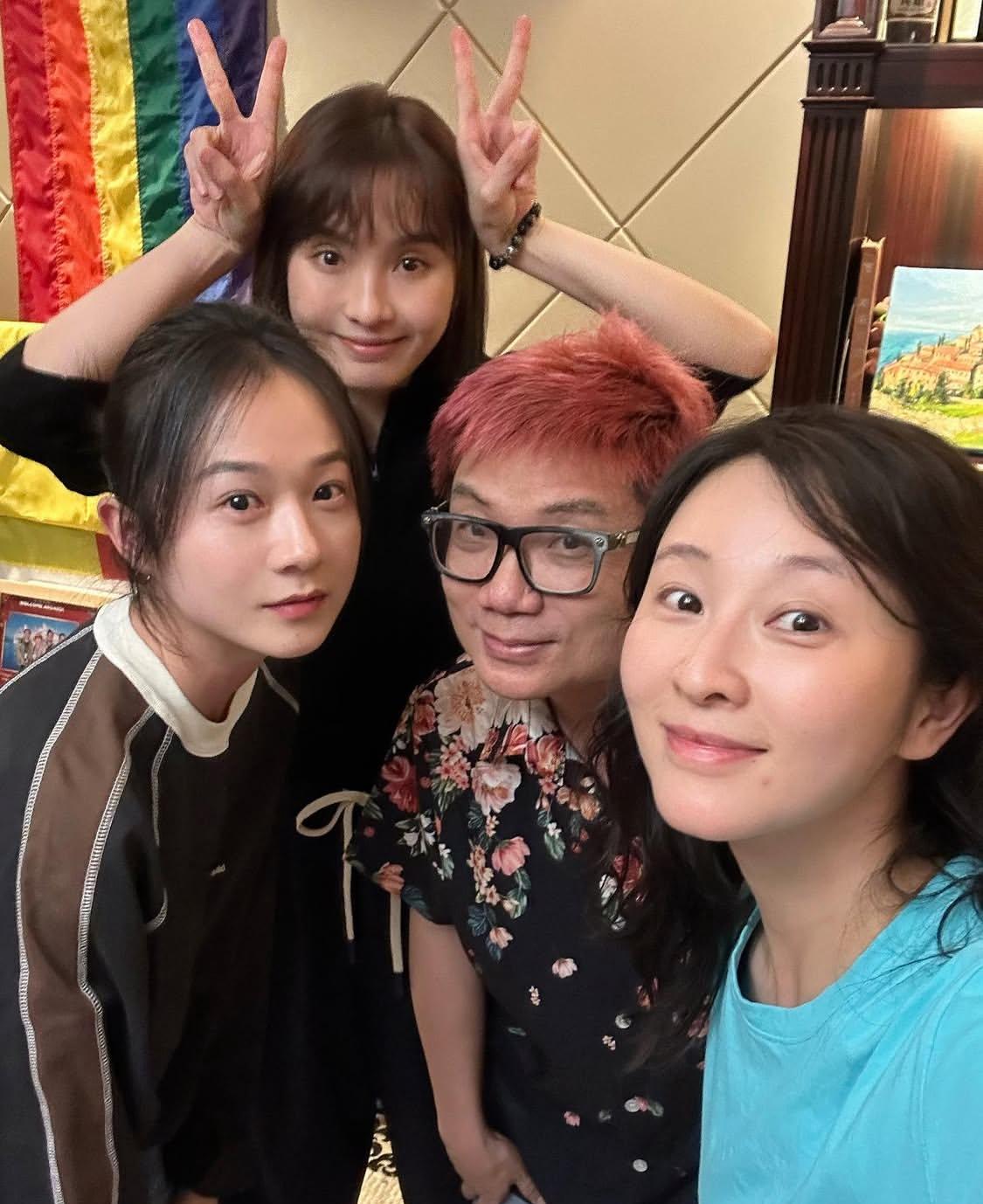 阚昕最近怎么了？怎么微博视频和相册空空？抖音也无任何作品展示？