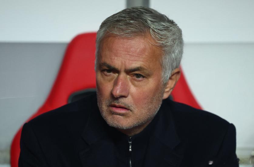 据统计，穆里尼奥将成为首位带领7支球队参加欧冠淘汰赛的教练。北京时间2月18日4