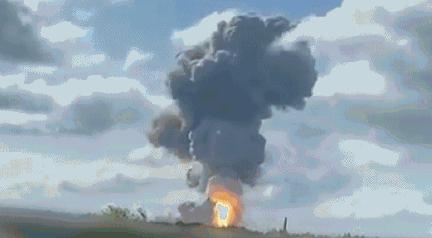 俄罗斯联邦最古老的火药厂（位于喀山市）发生了强烈爆炸声。 先跟大家说清楚，这