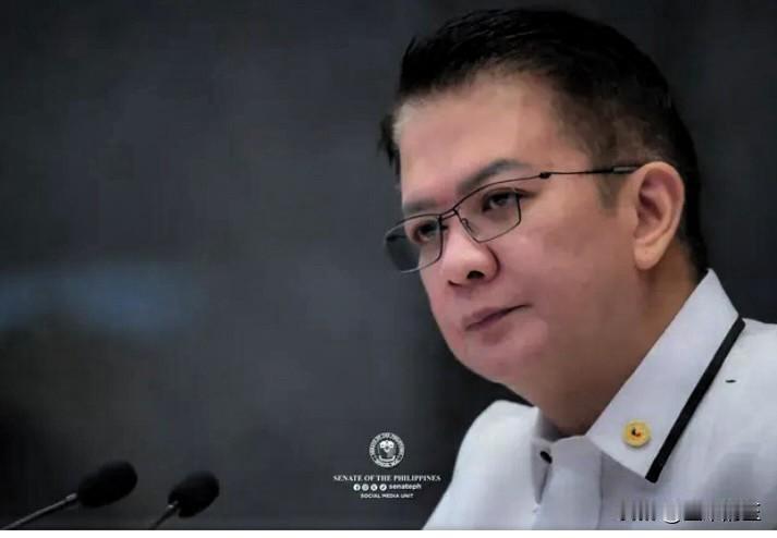 菲律宾参议员弗朗西斯·“奇兹”·埃斯库德罗表示，他对选举委员会发出的传唤令表示欢