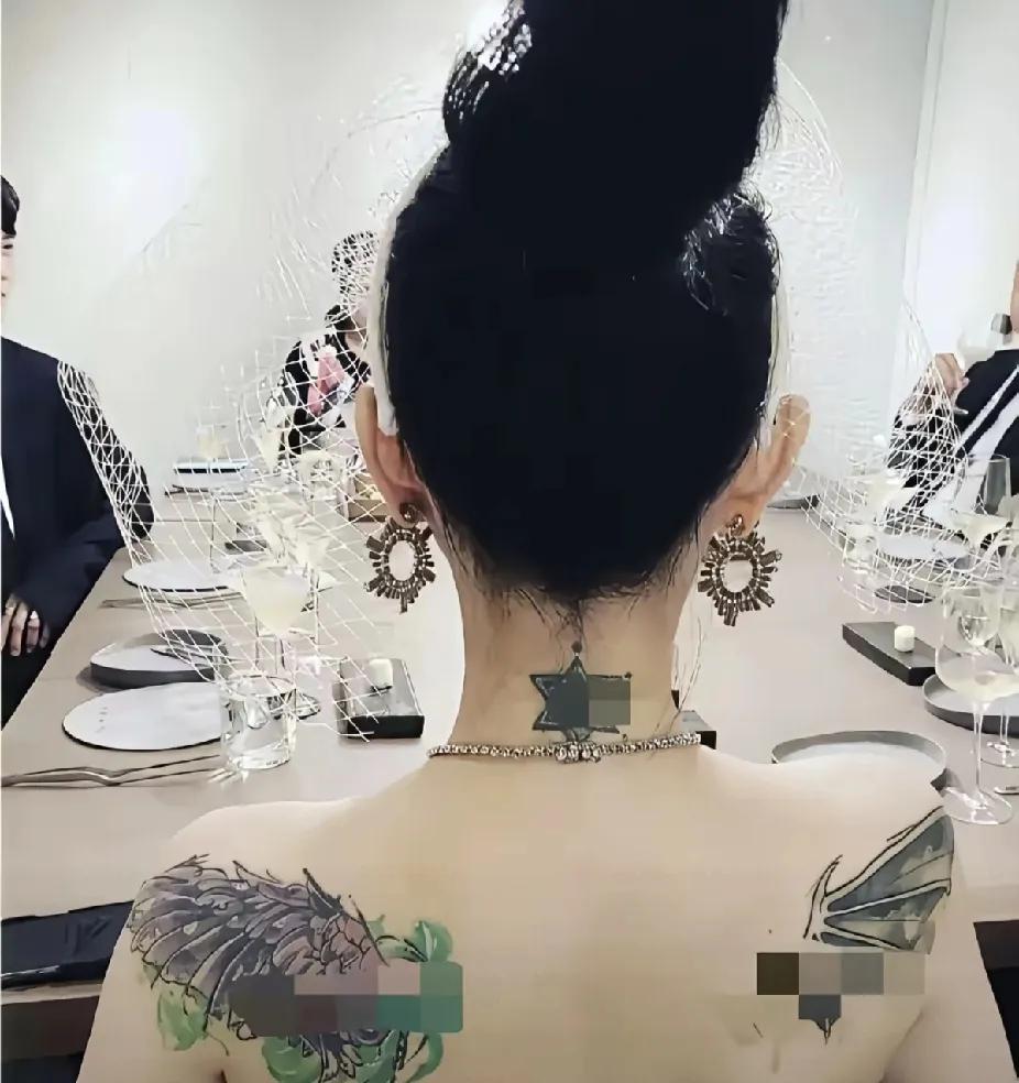 很久以前发现一件事，一直没敢说，大S和光头都喜欢纹身，有人说纹身是一种艺术，有